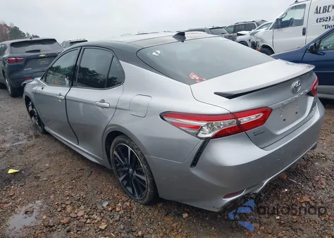 2019 Toyota Camry Xse z USA, uszkodzony, nr VIN 4T1B61HK2KU262368